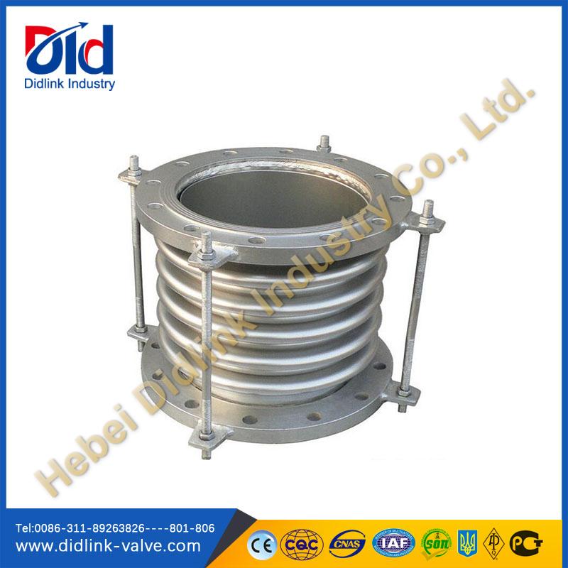 Expansion joints with tie rod and flange
